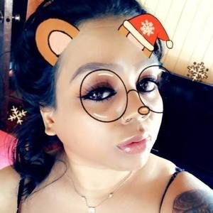 Meet your Posher, Myra